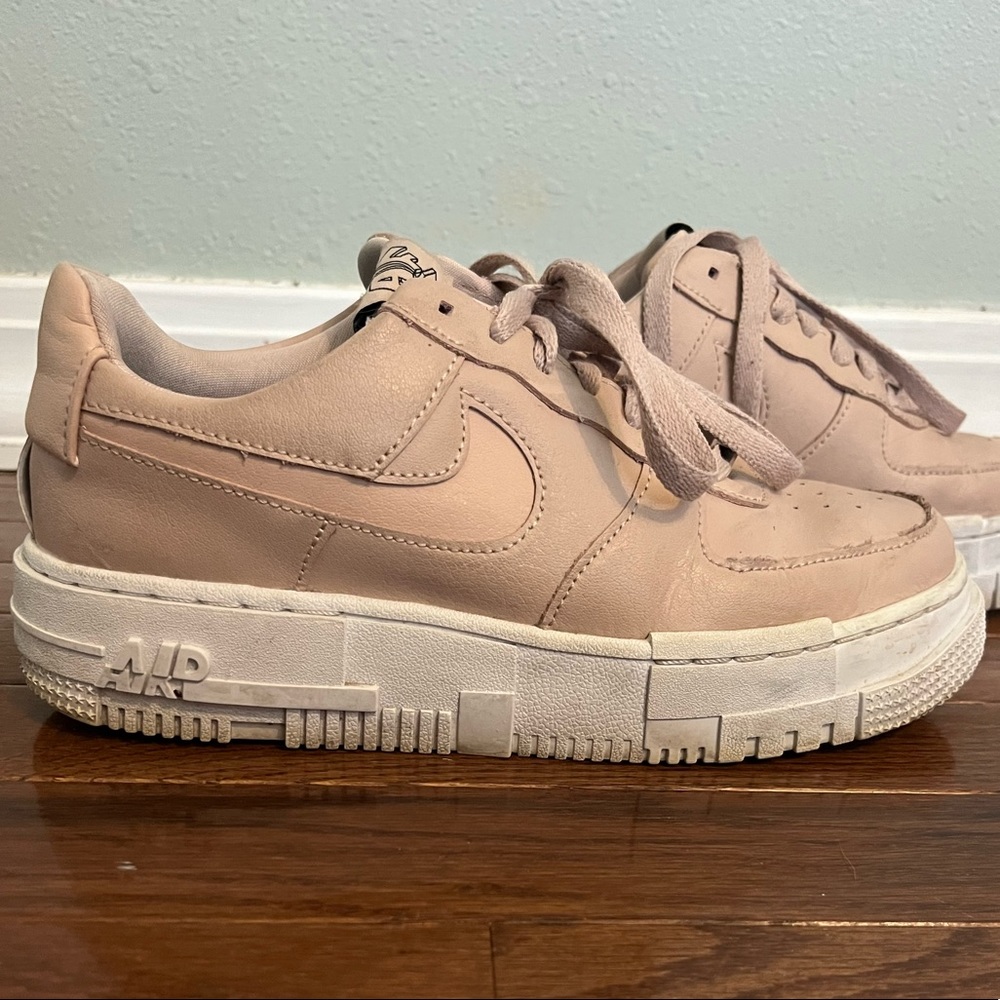 Nike Air Force 1’s size 7